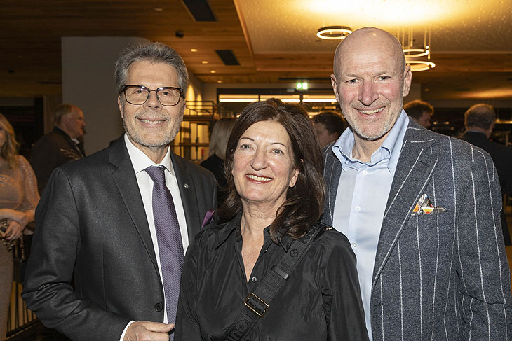 &Ouml;HV-Pr&auml;sident Walter Veit, Birgit Maier, Alexander Strobl in der World of Congress (&copy;Foto: Gut Brandlhof) 